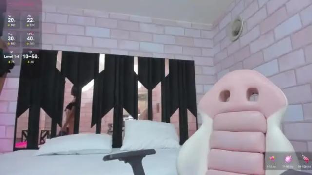 Image 3 of nikki__naughty Stream on Chaturbate on 14 months ago