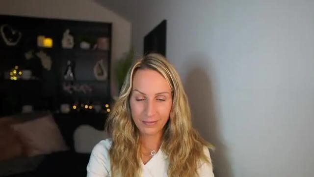 Image 2 of nikki__sexx__ Stream on Chaturbate on 18 months ago