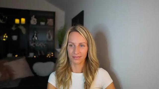 Image 11 of nikki__sexx__ Stream on Chaturbate on 18 months ago