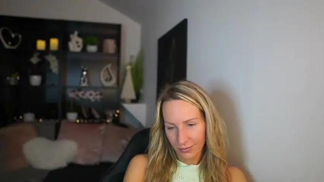 Image 11 of nikki__sexx__ Stream on Chaturbate on 17 months ago