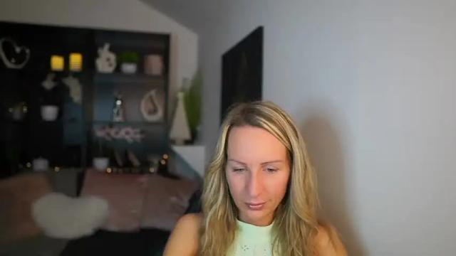 Image 12 of nikki__sexx__ Stream on Chaturbate on 17 months ago