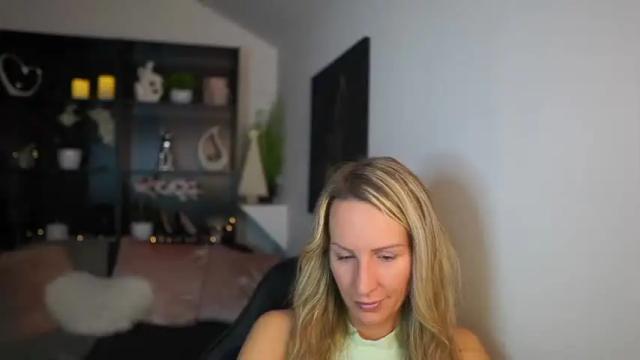 Image 4 of nikki__sexx__ Stream on Chaturbate on 17 months ago