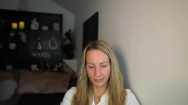 Image 6 of nikki__sexx__ Stream on Chaturbate on 17 months ago