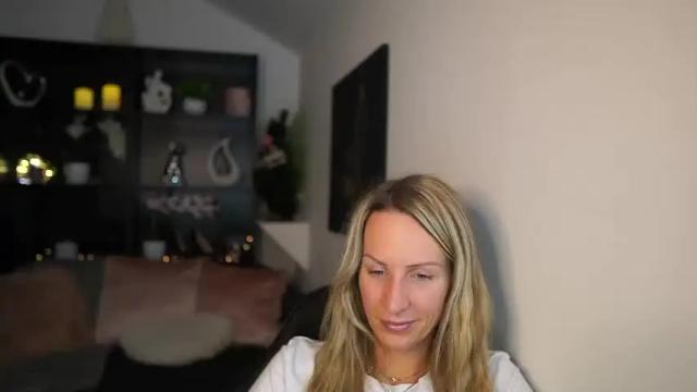 Image 11 of nikki__sexx__ Stream on Chaturbate on 19 months ago