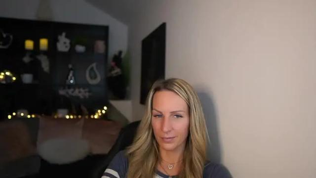Image 12 of nikki__sexx__ Stream on Chaturbate on 17 months ago