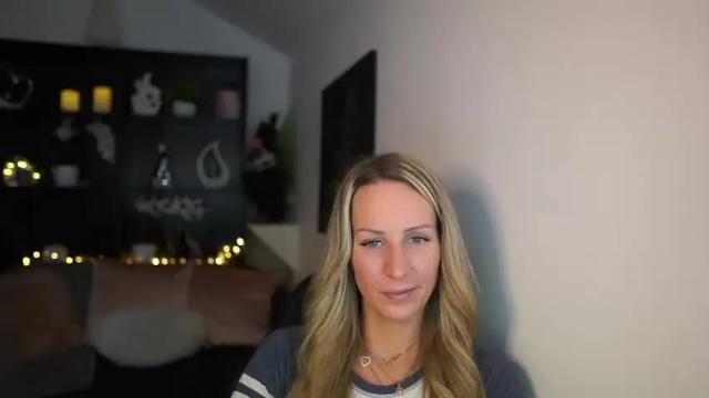 Image 3 of nikki__sexx__ Stream on Chaturbate on 17 months ago