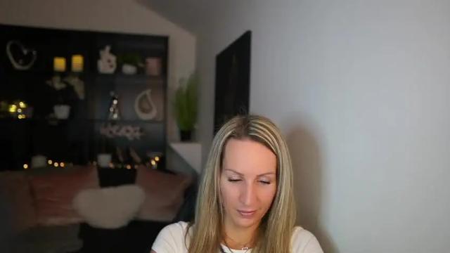 Image 11 of nikki__sexx__ Stream on Chaturbate on 15 months ago