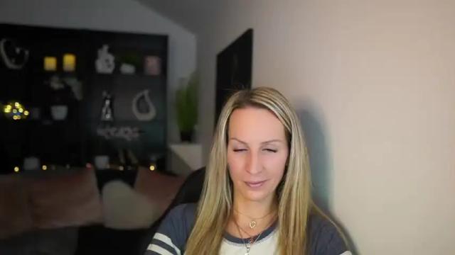 Image 10 of nikki__sexx__ Stream on Chaturbate on 15 months ago
