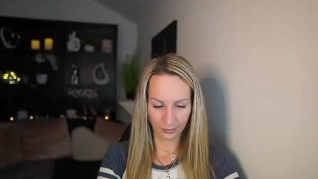 Image 6 of nikki__sexx__ Stream on Chaturbate on 15 months ago