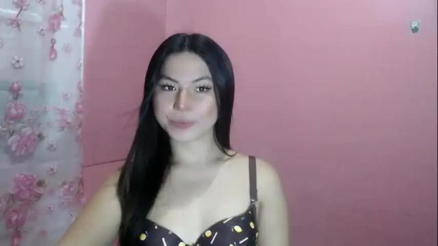 Image 10 of nikki_fox_xxx Stream on Chaturbate on 26 days ago