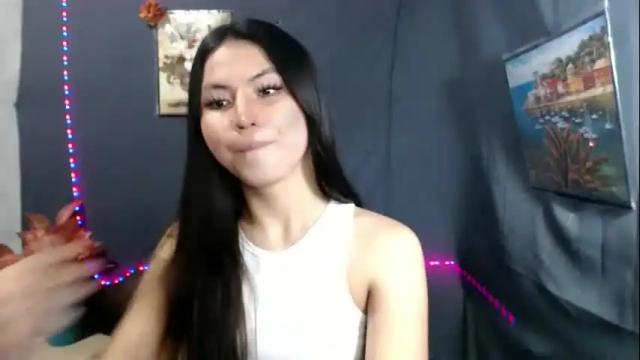 Image 2 of nikki_fox_xxx Stream on Chaturbate on 14 days ago