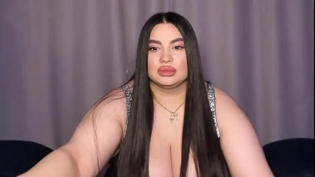 Image 10 of nikki_kardashian Stream on Chaturbate on 16 months ago