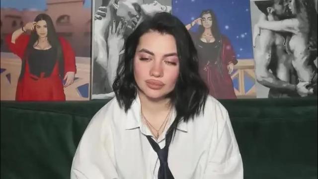 Image 2 of nikki_kardashian Stream on Chaturbate on 2 months ago