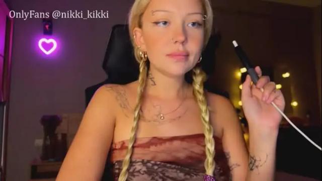 Image 7 of nikki_whatever Stream on Chaturbate on 3 months ago