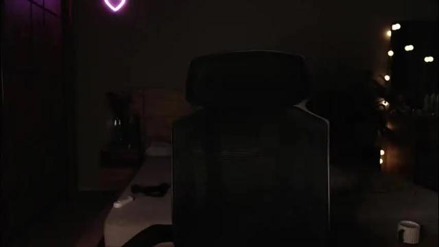 Thumbnail 2, nikki_whatever's Stream at Chaturbate, 1 month ago