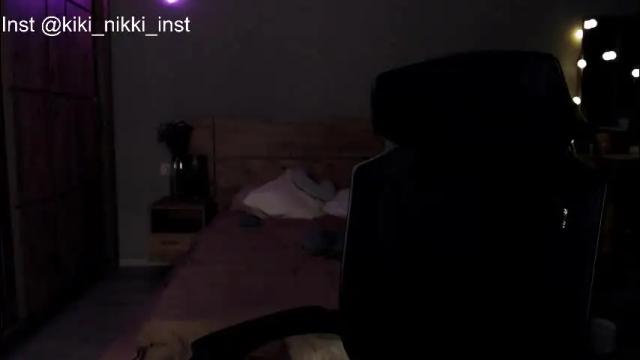 Image 3 of nikki_whatever Stream on Chaturbate on 1 month ago