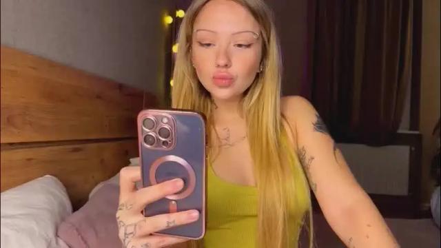 Thumbnail 1, nikki_whatever's Stream at Chaturbate, 2 months ago