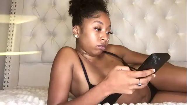 Image 8 of nikkib333 Stream on Chaturbate on 5 months ago