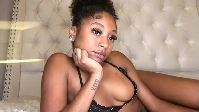 Image 2 of nikkib333 Stream on Chaturbate on 5 months ago