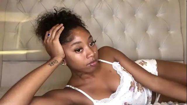 Image 3 of nikkib333 Stream on Chaturbate on 5 months ago