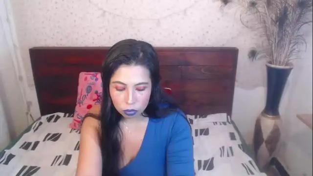 Image 8 of nikkiemilky Stream on Chaturbate on 3 months ago