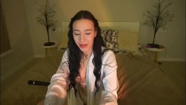 Image 11 of nikkigoldx Stream on Chaturbate on 28 days ago