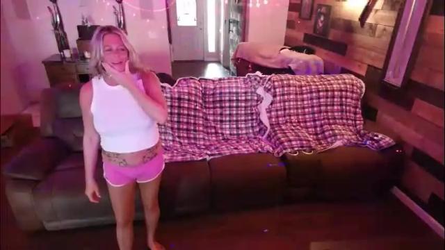 Image 7 of nikkilynnerotic Stream on Chaturbate on 1 month ago