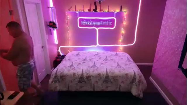 Image 4 of nikkilynnerotic Stream on Chaturbate on 1 month ago