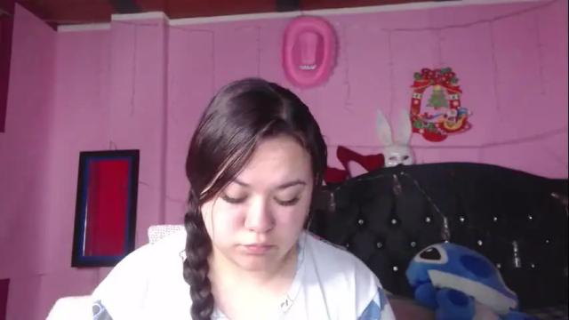 Image 8 of nikkirous_ Stream on Chaturbate on 1 month ago