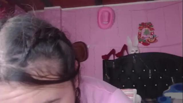 Image 8 of nikkirous_ Stream on Chaturbate on 13 days ago