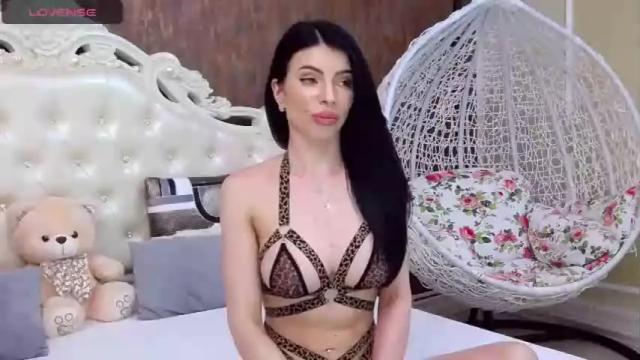 Image 11 of nikkirushxx Stream on Chaturbate on 12 months ago