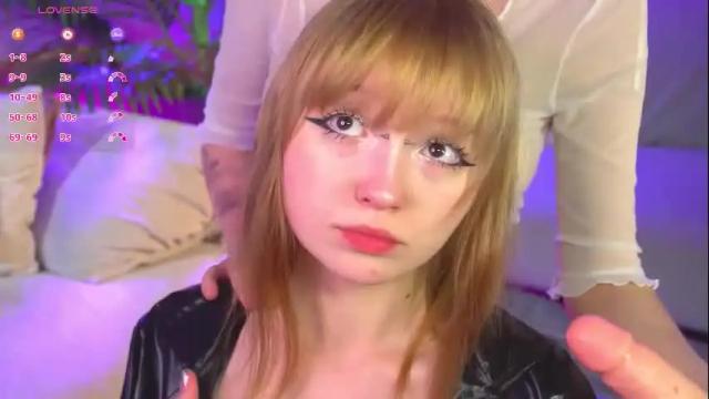 Image 4 of nikkisilk Stream on Chaturbate on 15 days ago