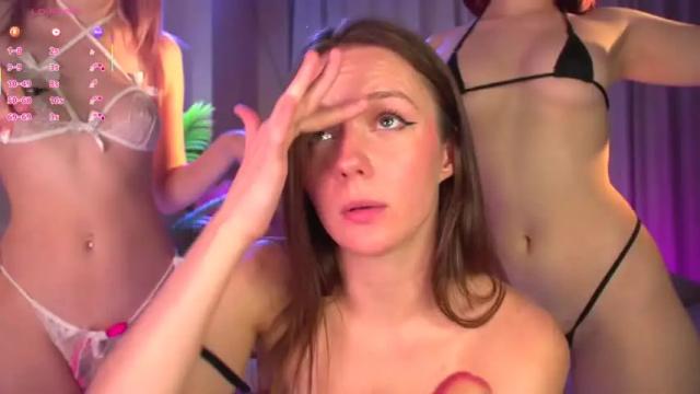 Image 8 of nikkisilk Stream on Chaturbate on 1 month ago