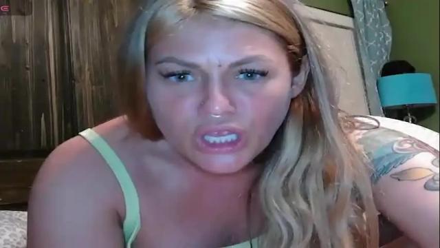 Image 2 of nikkisunshineeee Stream on Chaturbate on 1 month ago