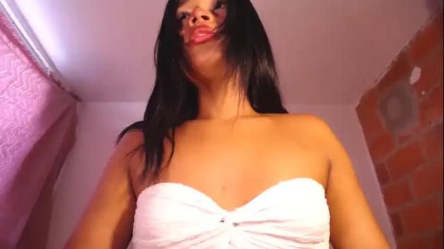 Image 12 of nikkitatsx Stream on Chaturbate on 29 days ago