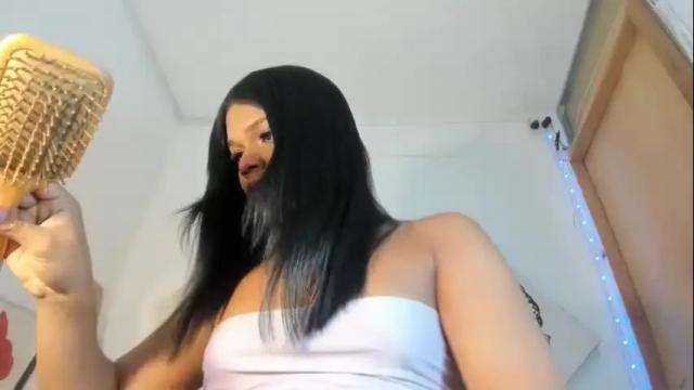 Image 8 of nikkitatsx Stream on Chaturbate on 27 days ago