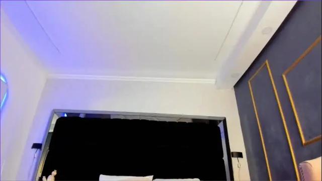 Image 7 of nikkysmiith Stream on Chaturbate on 1 month ago