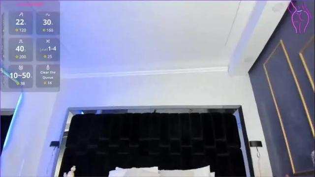 Image 11 of nikkysmiith Stream on Chaturbate on 1 month ago