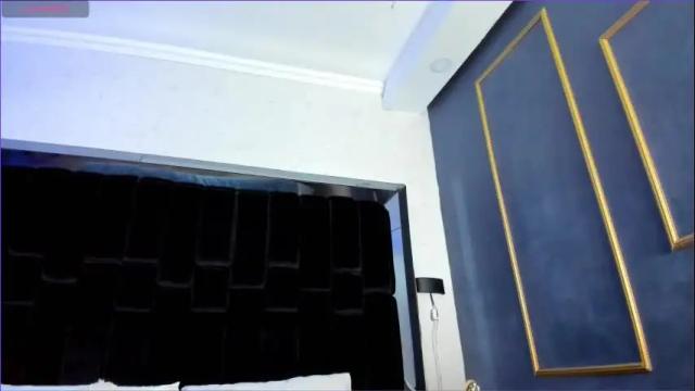 Image 10 of nikkysmiith Stream on Chaturbate on 1 month ago