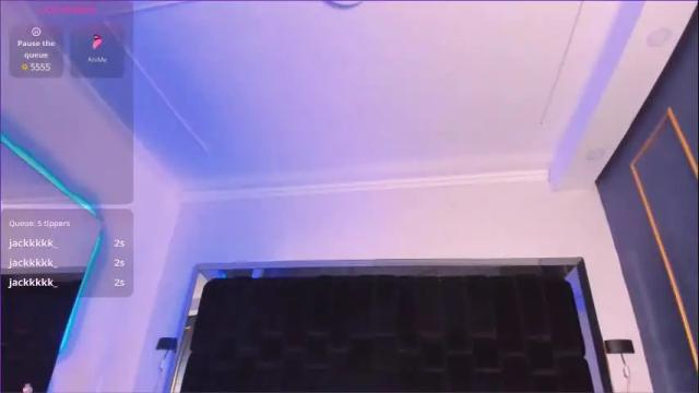 Image 2 of nikkysmiith Stream on Chaturbate on 23 days ago