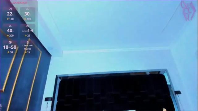 Image 12 of nikkysmiith Stream on Chaturbate on 17 days ago