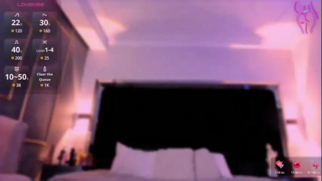 Image 11 of nikkysmiith Stream on Chaturbate on 3 days ago