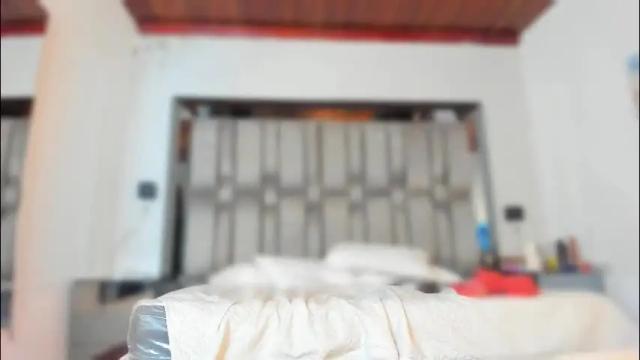 Image 11 of nikkysmiith Stream on Chaturbate on 17 days ago