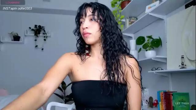 Image 6 of nikol_je Stream on Chaturbate on 1 month ago