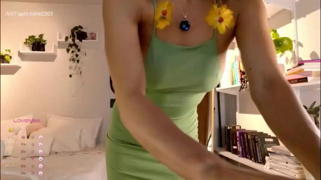 Image 10 of nikol_je Stream on Chaturbate on 2 months ago