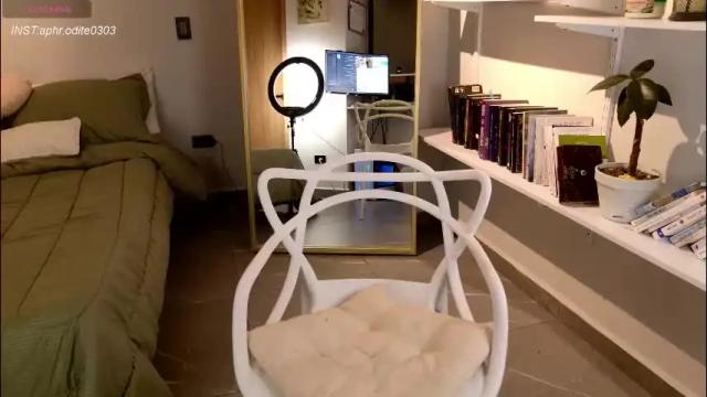 Image 10 of nikol_je Stream on Chaturbate on 1 month ago