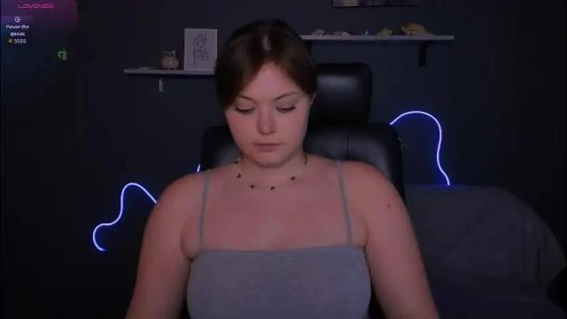 Image 6 of nikol_kitt Stream on Chaturbate on 1 month ago