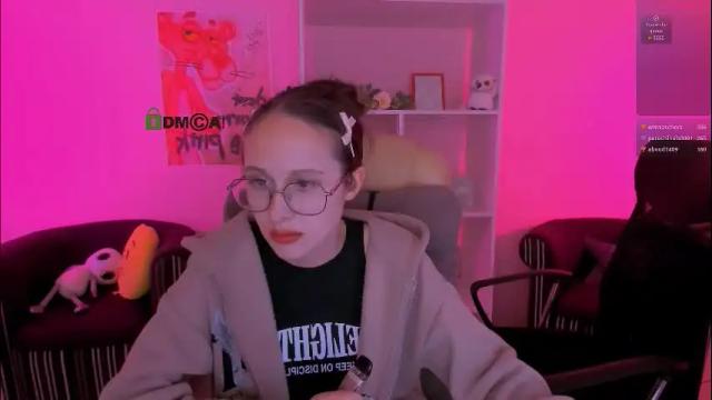 Image 3 of nikol_kitt Stream on Chaturbate on 1 month ago