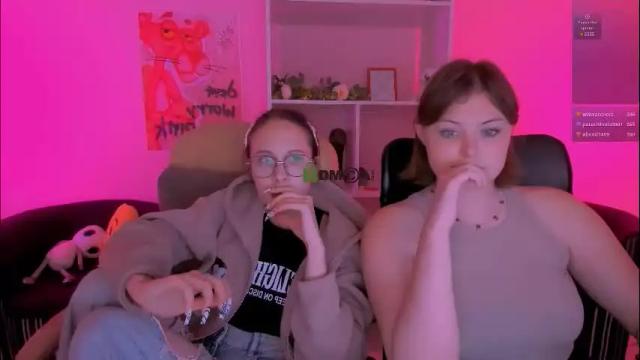 Image 6 of nikol_kitt Stream on Chaturbate on 1 month ago