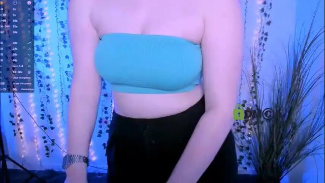 Image 4 of nikol_kitt Stream on Chaturbate on 1 month ago